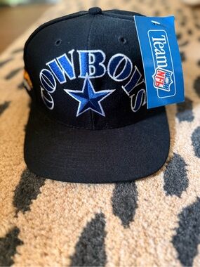 Dallas Cowboys Super Bowl Black Snapback Hat with Blue & White Embroidery